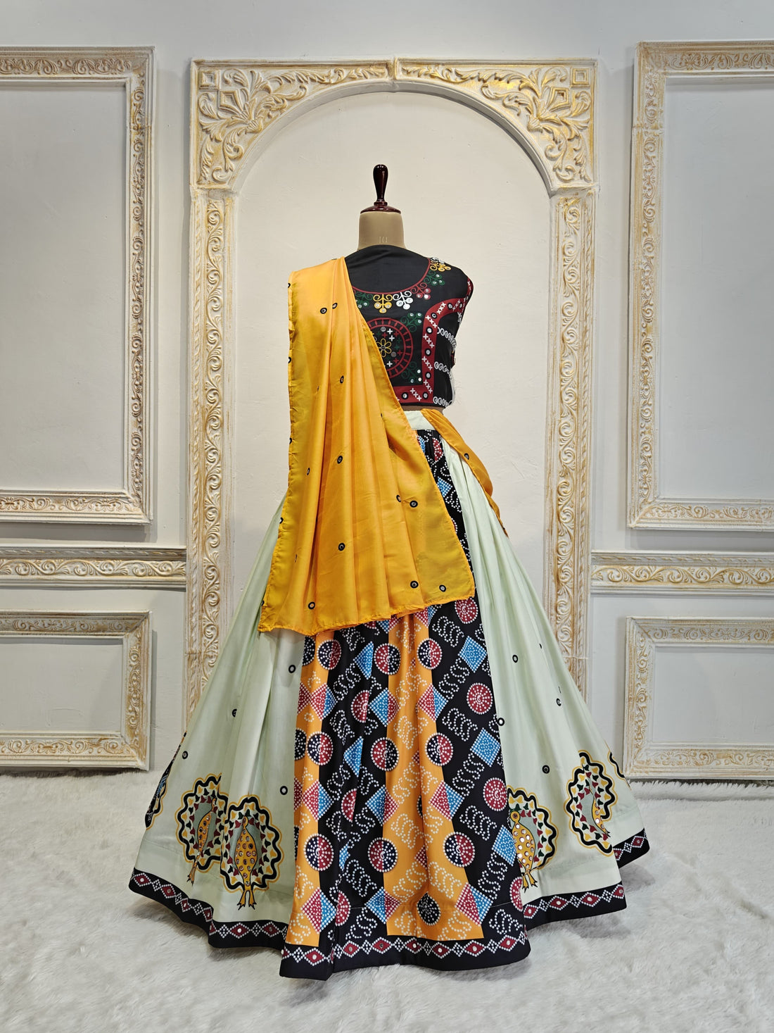 lehenga cholis in vibrant styles for weddings, parties, and festivals. Elevate your ethnic wardrobe with timeless elegance and beautiful ...