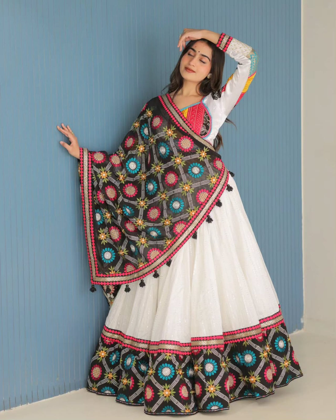 lehenga cholis in vibrant styles for weddings, parties, and festivals. Elevate your ethnic wardrobe with timeless elegance and beautiful ...